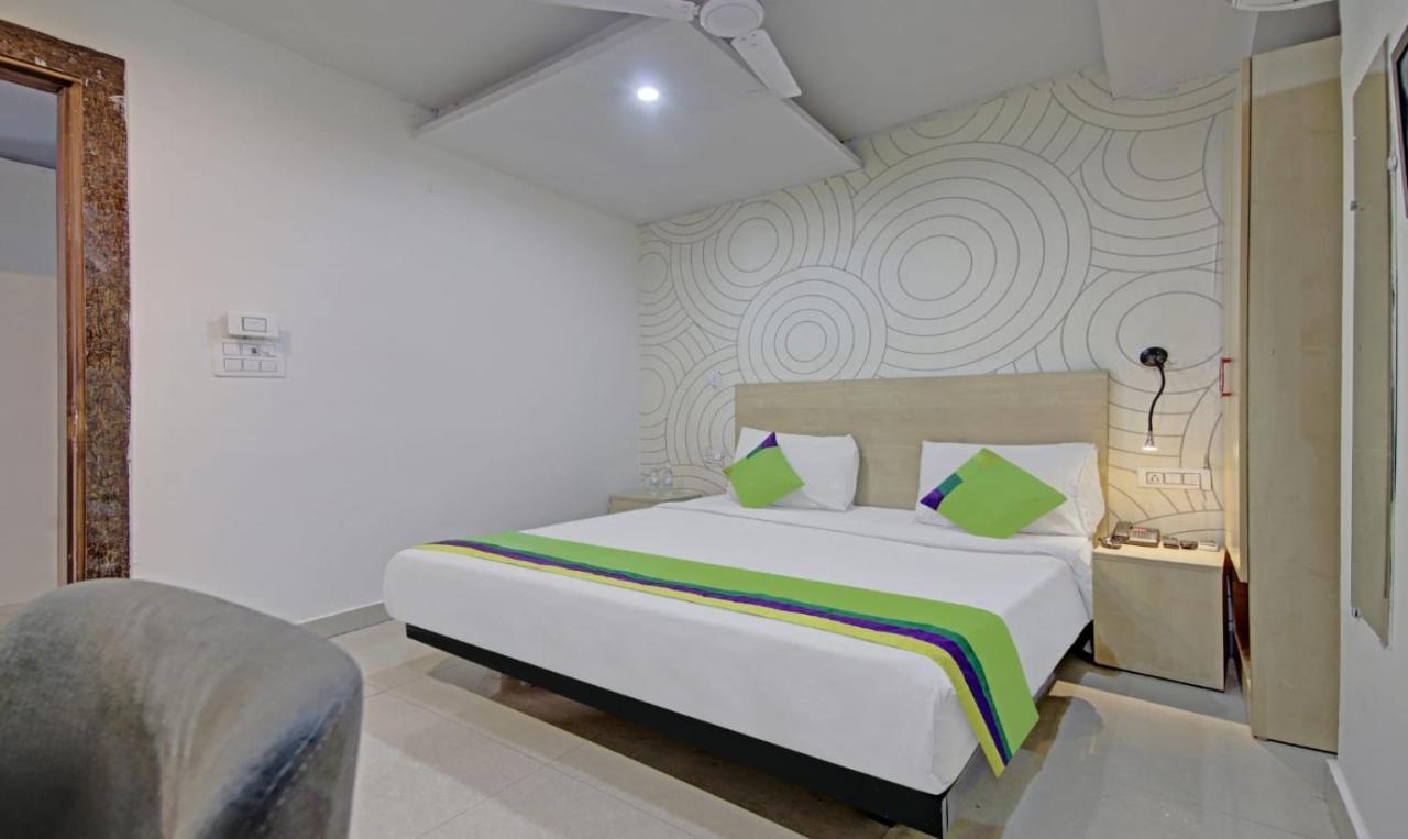 Hotel Fortuner, Karol Bagh, New Delhi Buitenkant foto