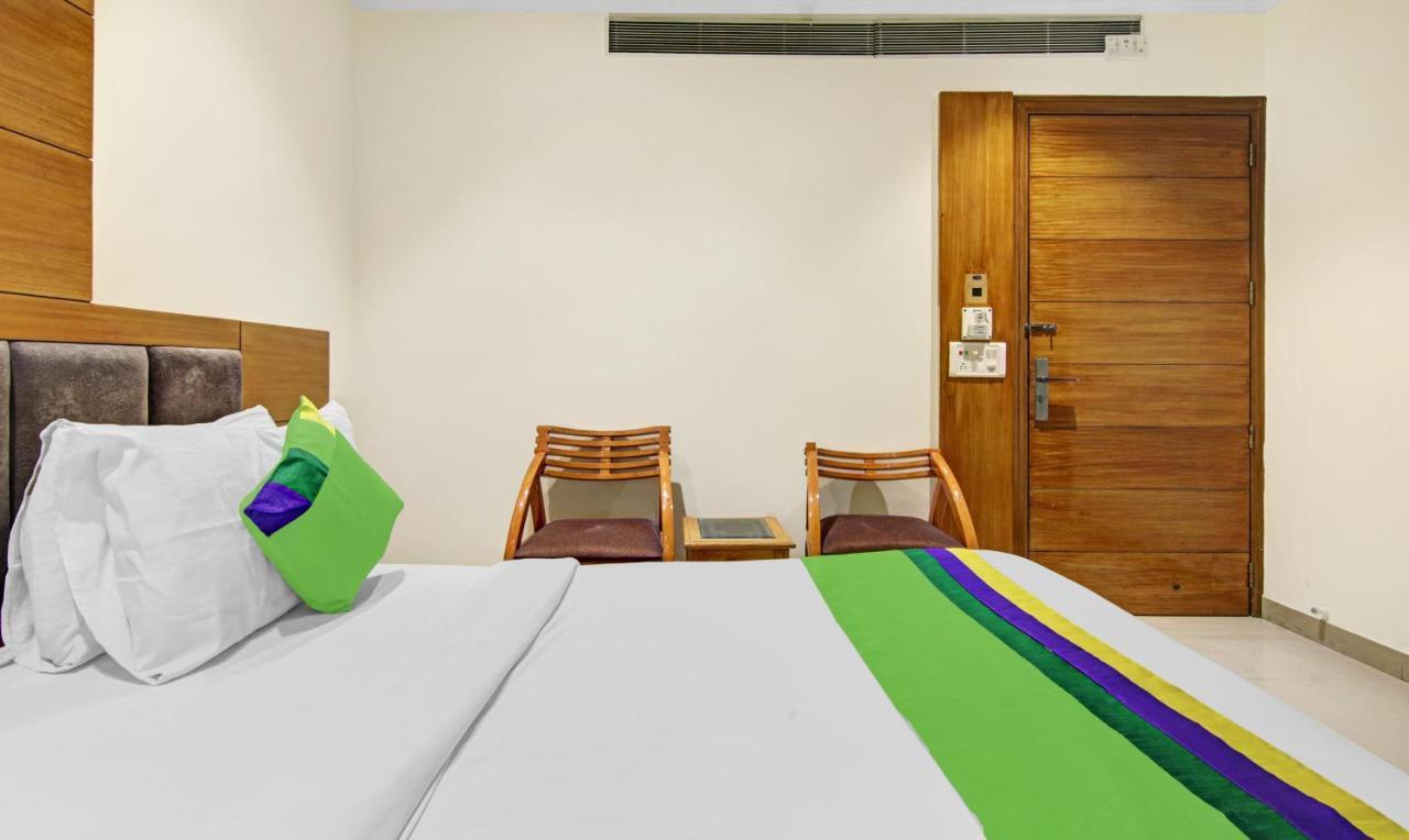 Hotel Fortuner, Karol Bagh, New Delhi Buitenkant foto