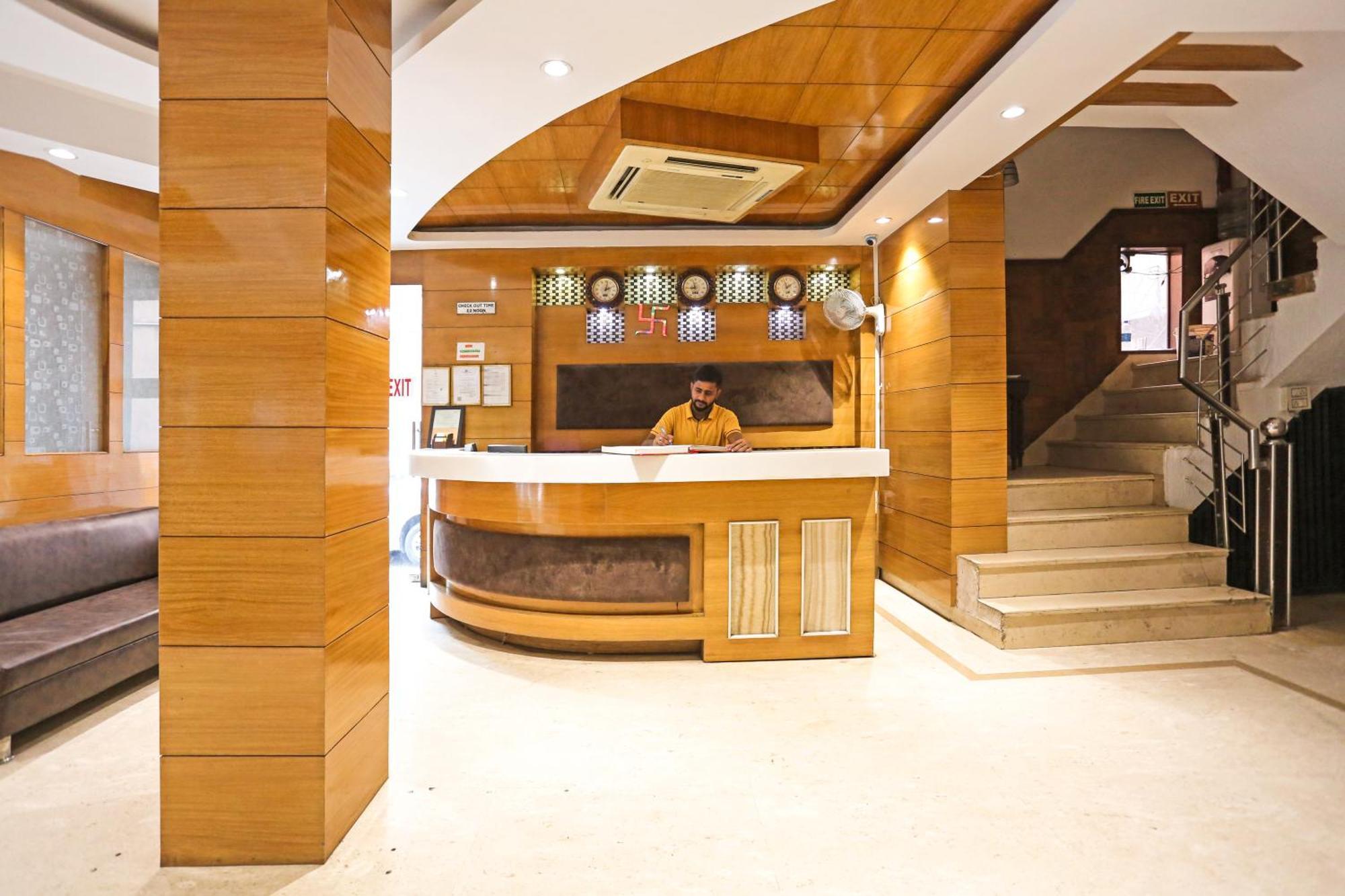 Hotel Fortuner, Karol Bagh, New Delhi Buitenkant foto