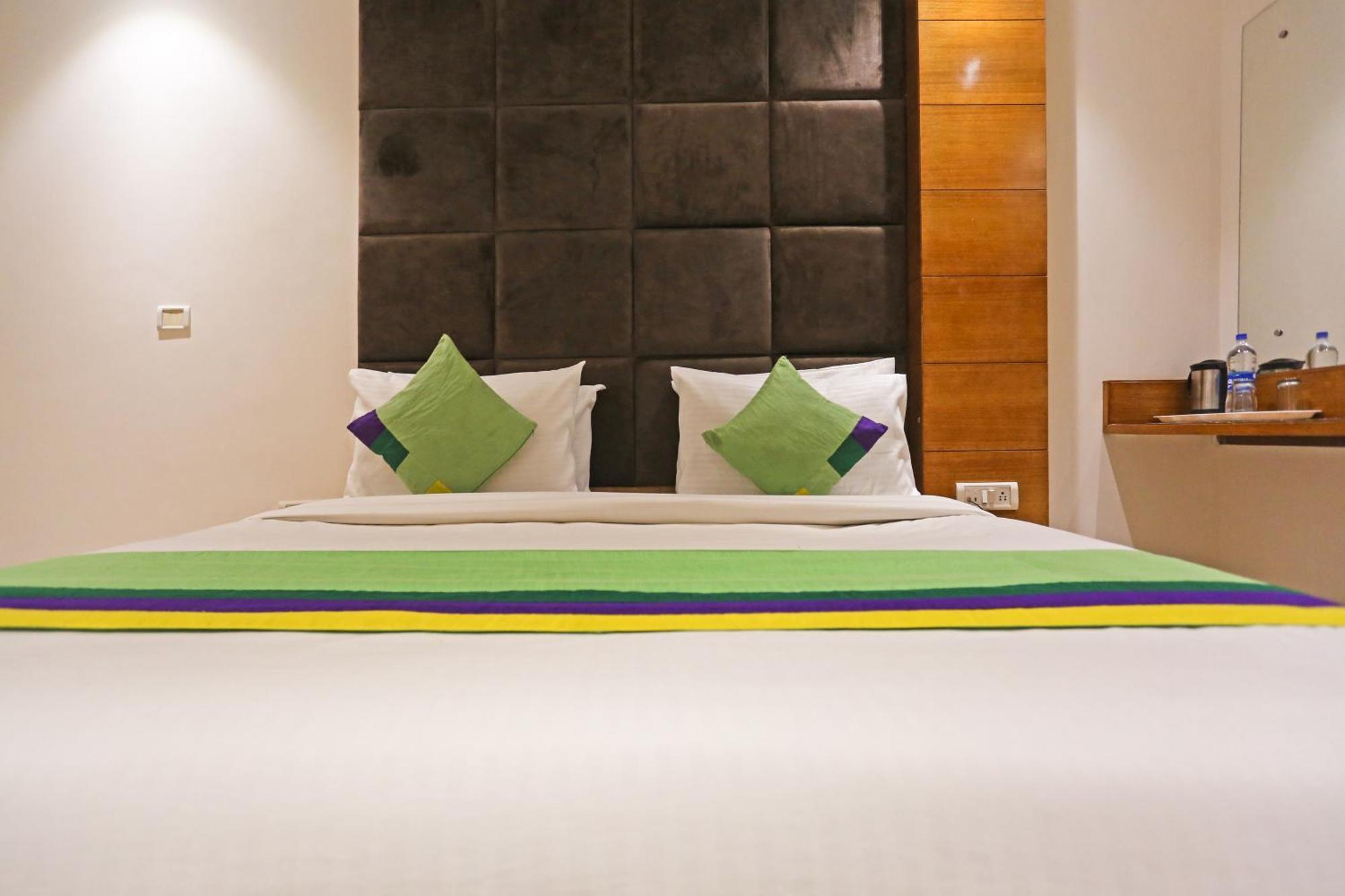 Hotel Fortuner, Karol Bagh, New Delhi Buitenkant foto