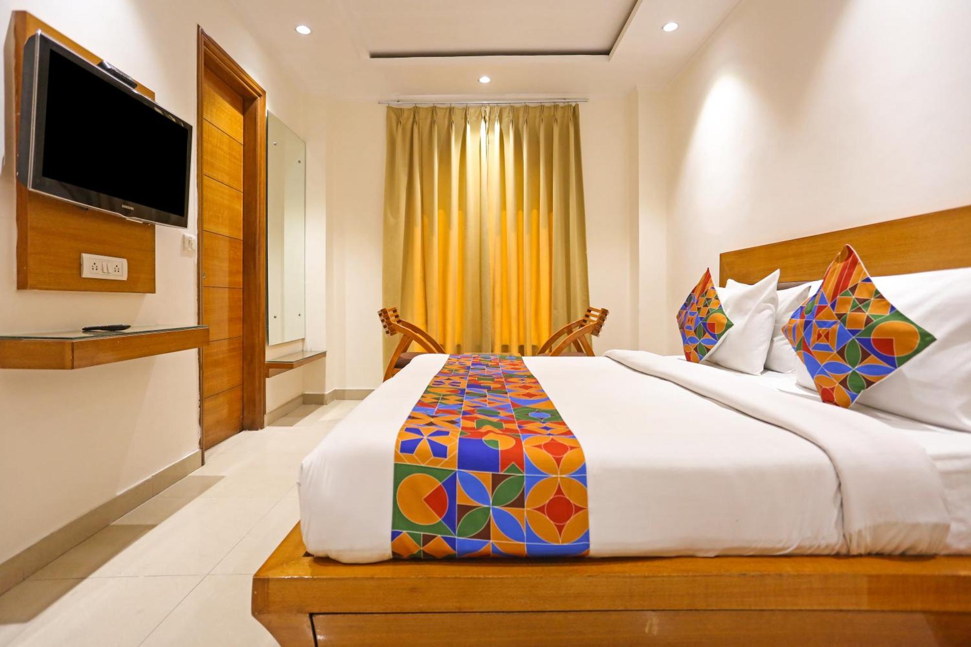 Hotel Fortuner, Karol Bagh, New Delhi Buitenkant foto