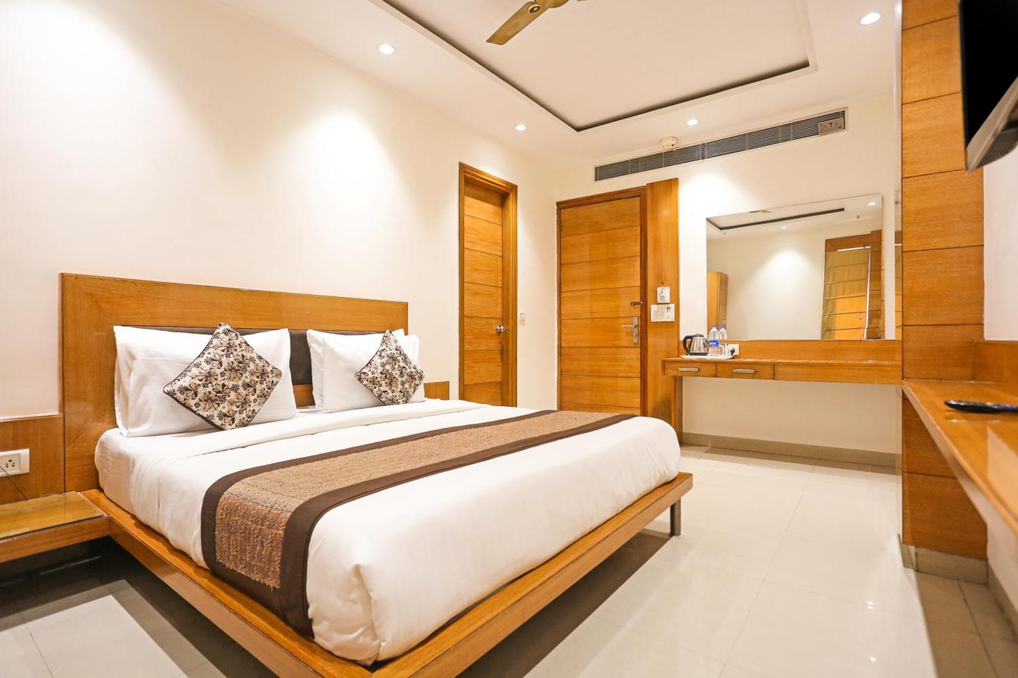 Hotel Fortuner, Karol Bagh, New Delhi Buitenkant foto