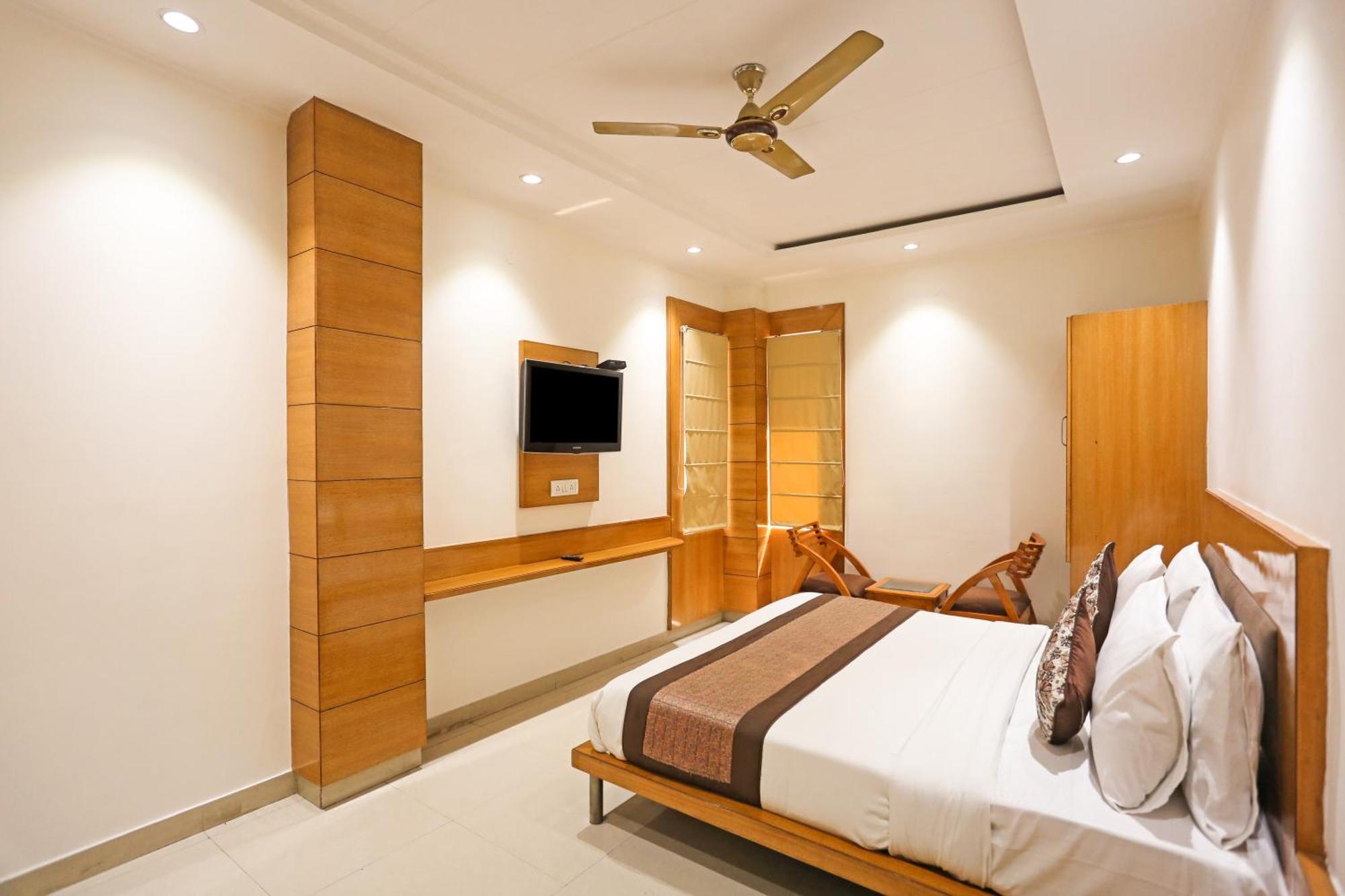 Hotel Fortuner, Karol Bagh, New Delhi Buitenkant foto