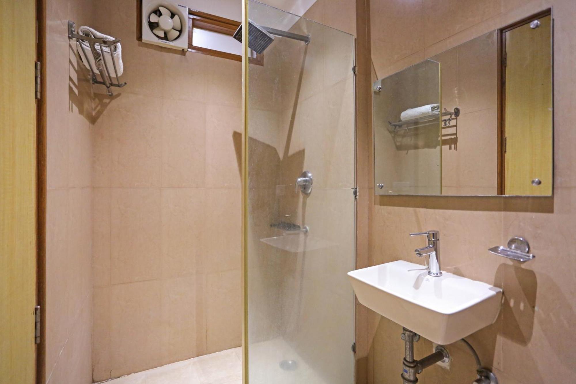 Hotel Fortuner, Karol Bagh, New Delhi Buitenkant foto