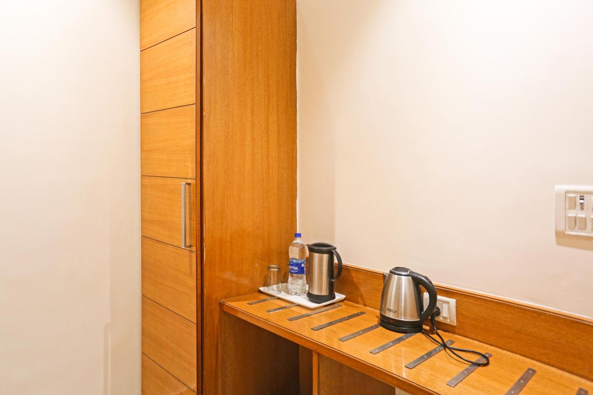Hotel Fortuner, Karol Bagh, New Delhi Buitenkant foto