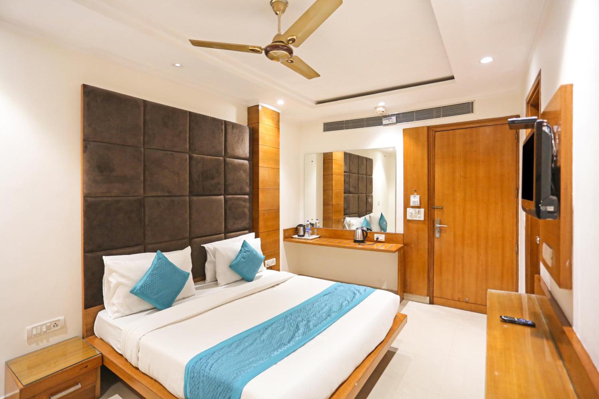 Hotel Fortuner, Karol Bagh, New Delhi Buitenkant foto